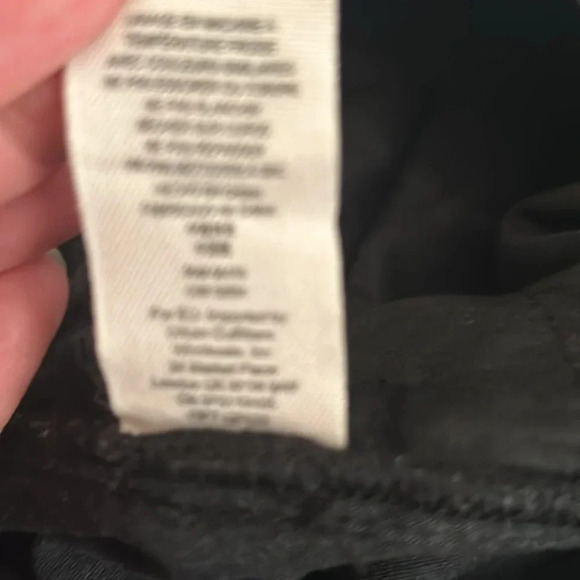 Free People Vegan Faux Leather Pants Size 2 - Picture 8 of 8